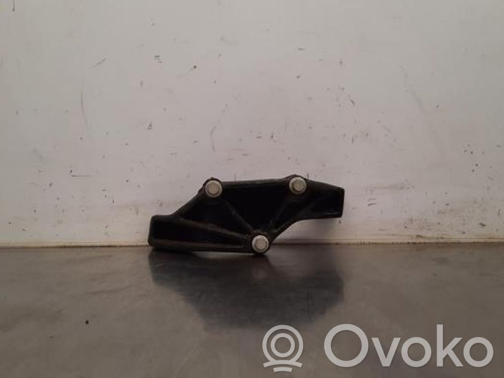 Ford Transit Engine mount bracket 