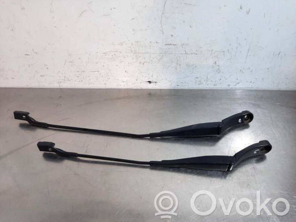 Peugeot 308 Bras d'essuie-glace avant