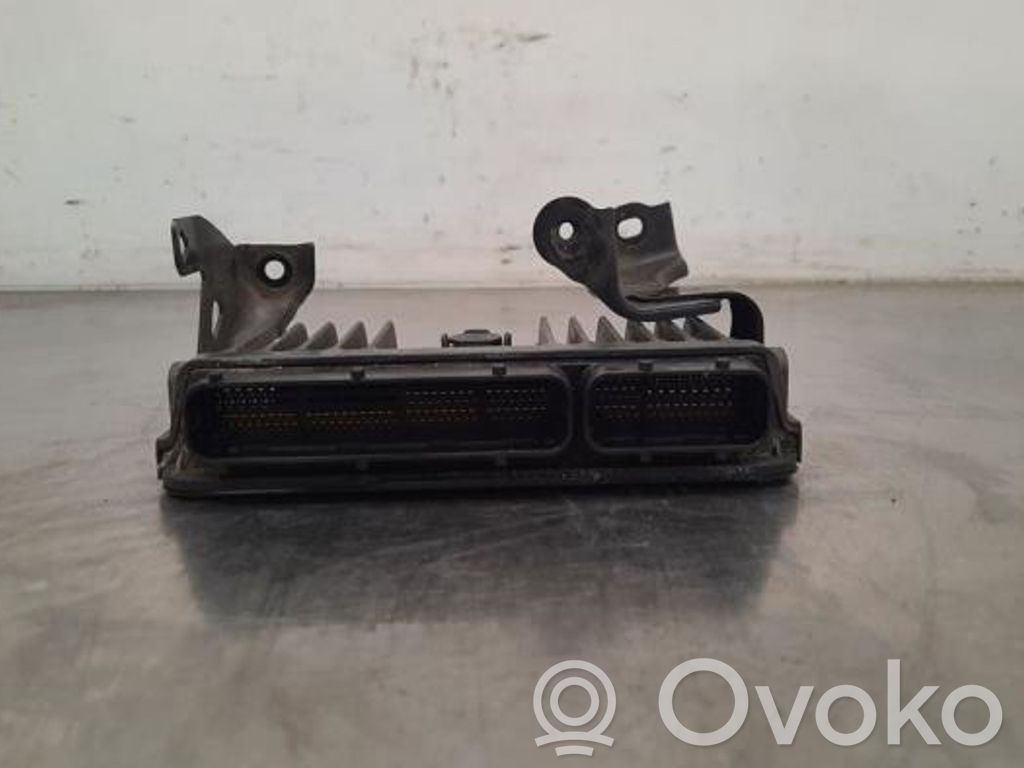 Toyota Yaris XP210 Sterownik / Moduł ECU