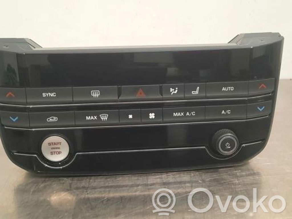 Jaguar F-Pace Climate control unit 