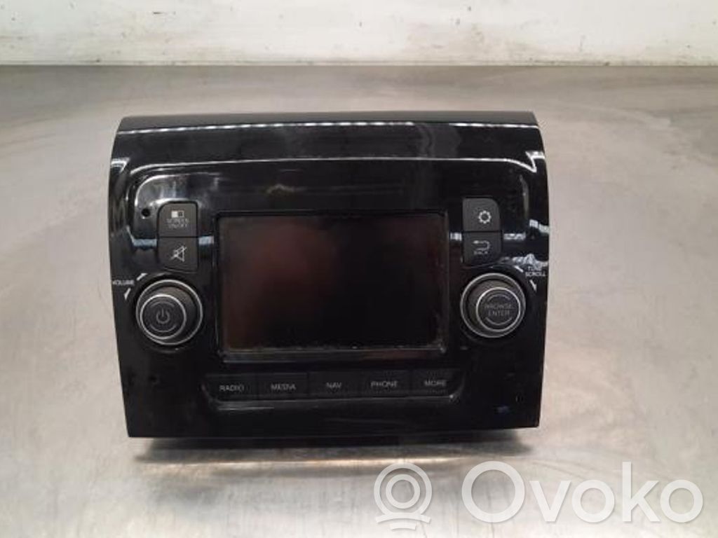 Fiat Ducato Panel / Radioodtwarzacz CD/DVD/GPS 