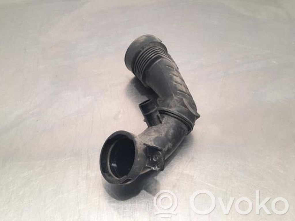 Air intake hose/pipe