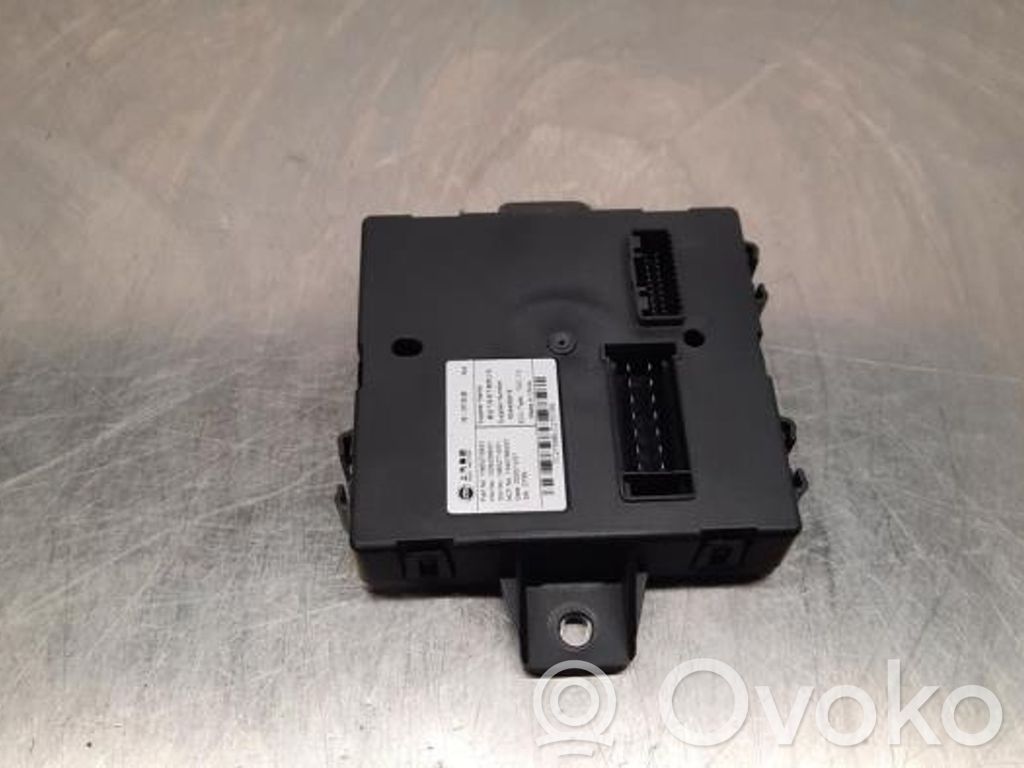Antenna control unit   10652709,10652709