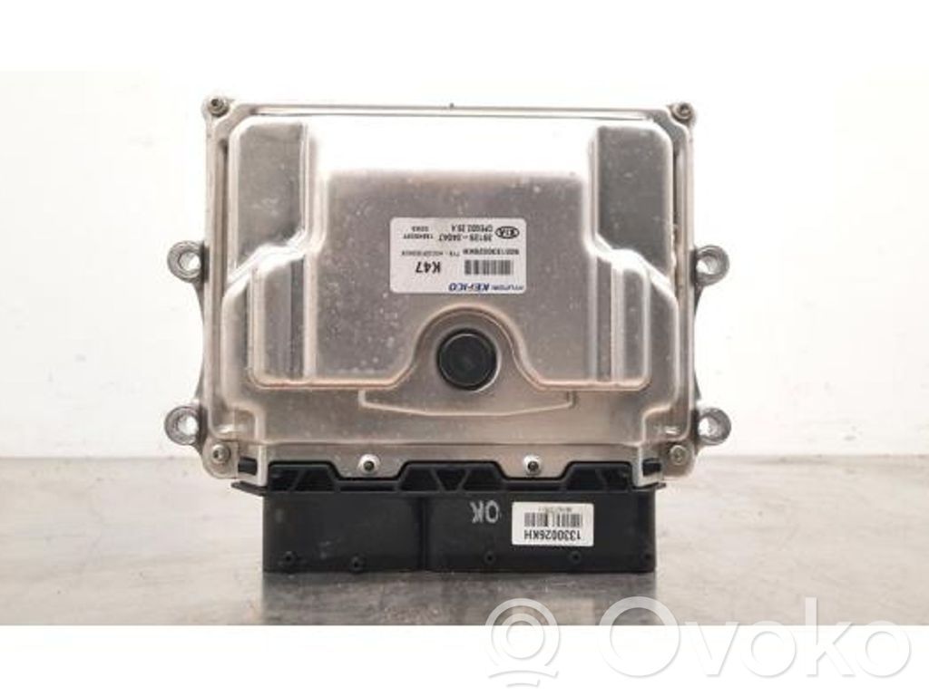 KIA Stonic Engine control unit/module 