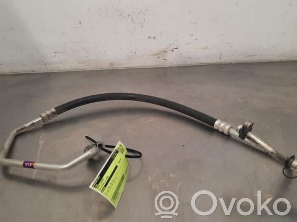 KIA Stonic Ilmastointilaitteen putki (A/C) 