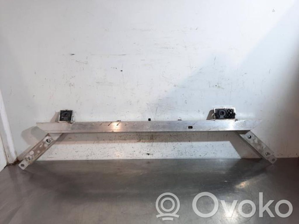 Volvo XC60 Pas przedni 