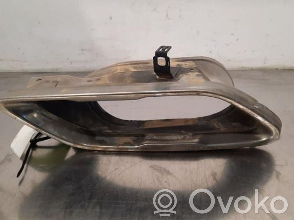 BMW 8 G15 Moulure inférieure de pare-chocs arrière