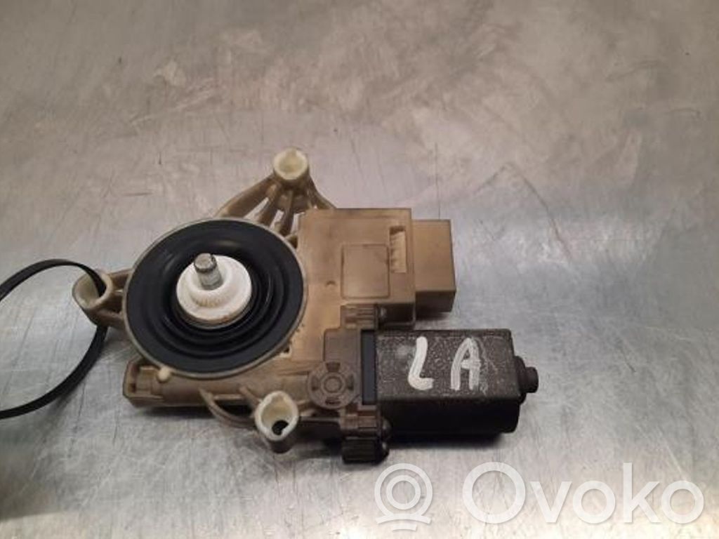 BMW X7 G07 Motorino alzacristalli della portiera posteriore 