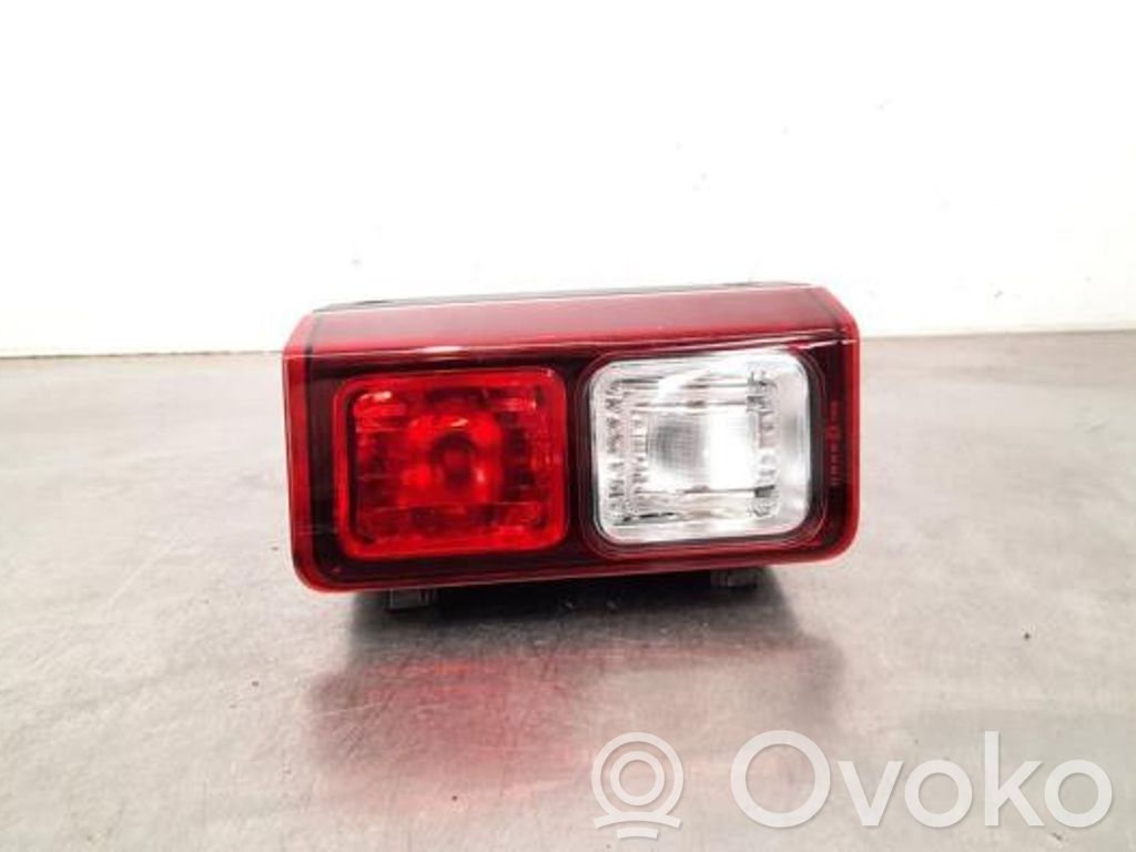 Renault Trafic III (X82) Odblask lampy tylnej 