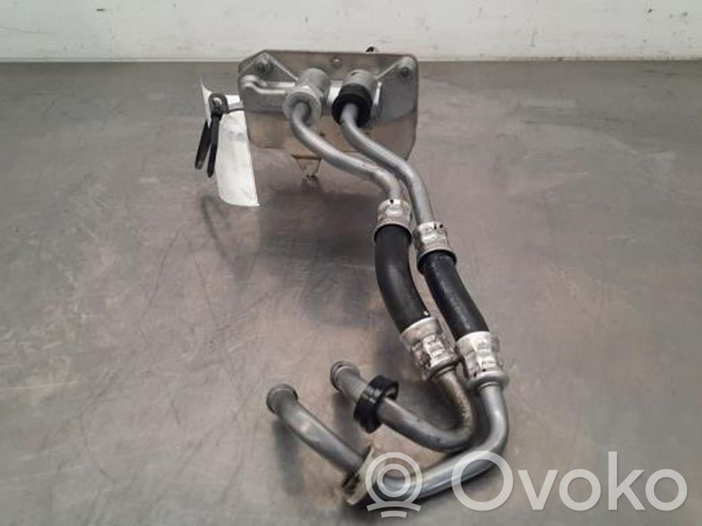Mercedes-Benz E W213 Mocowanie / uchwyt filtra oleju 