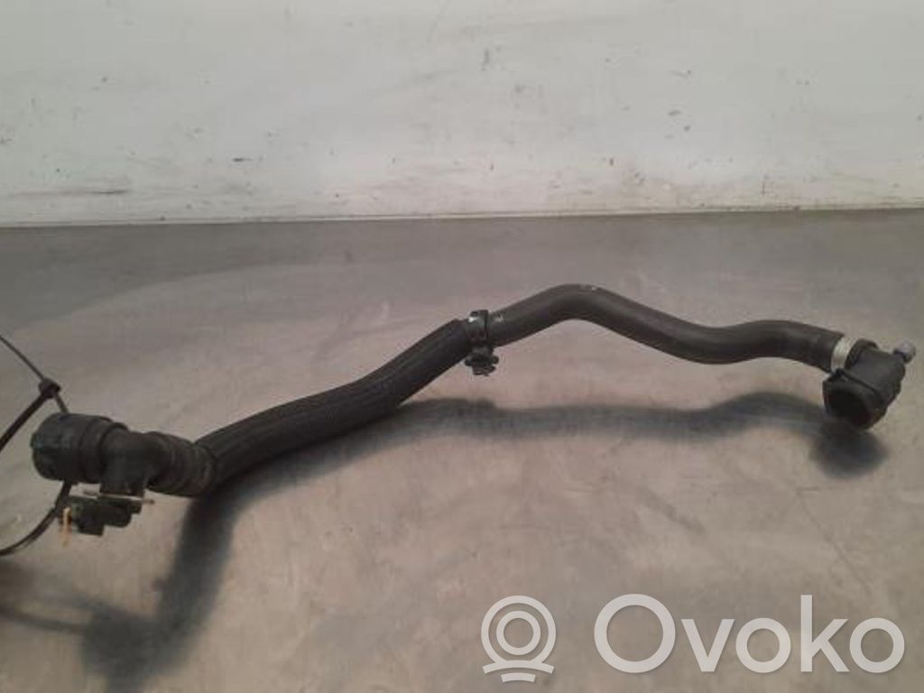Peugeot 308 Tubo flessibile del liquido di raffreddamento del motore 