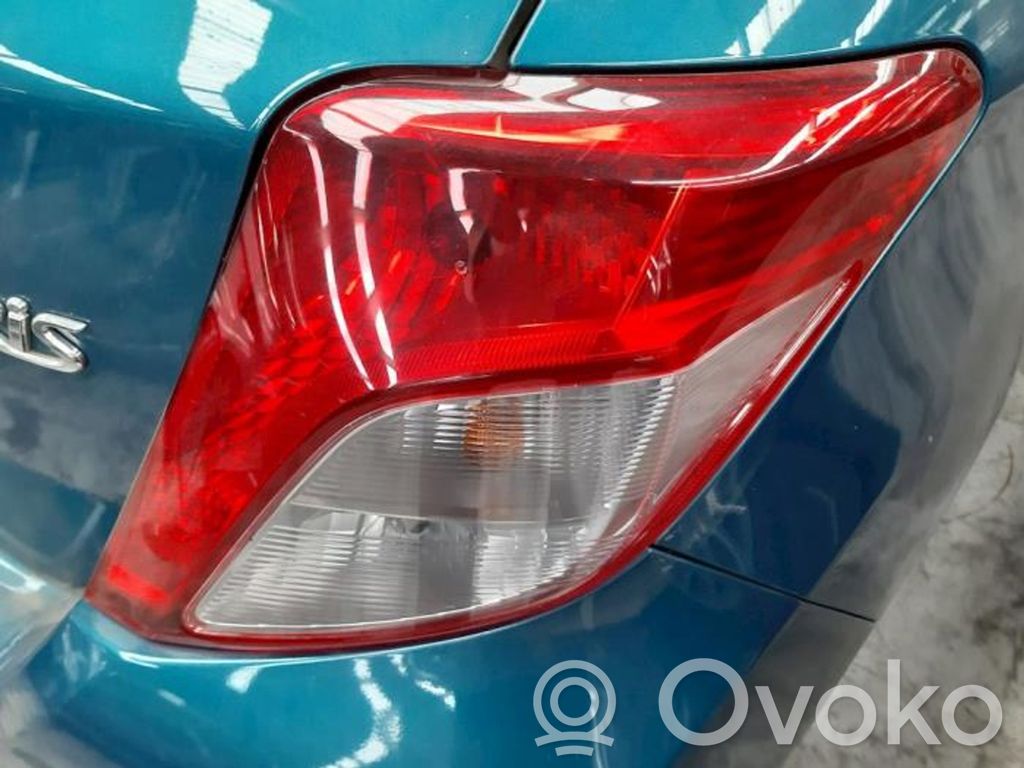 Toyota Yaris Luci posteriori