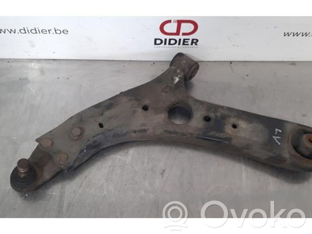 KIA Ceed Рычаг 