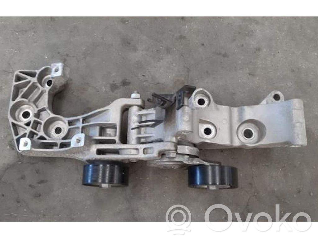 Engine mount bracket   25947952,95135160,95135160