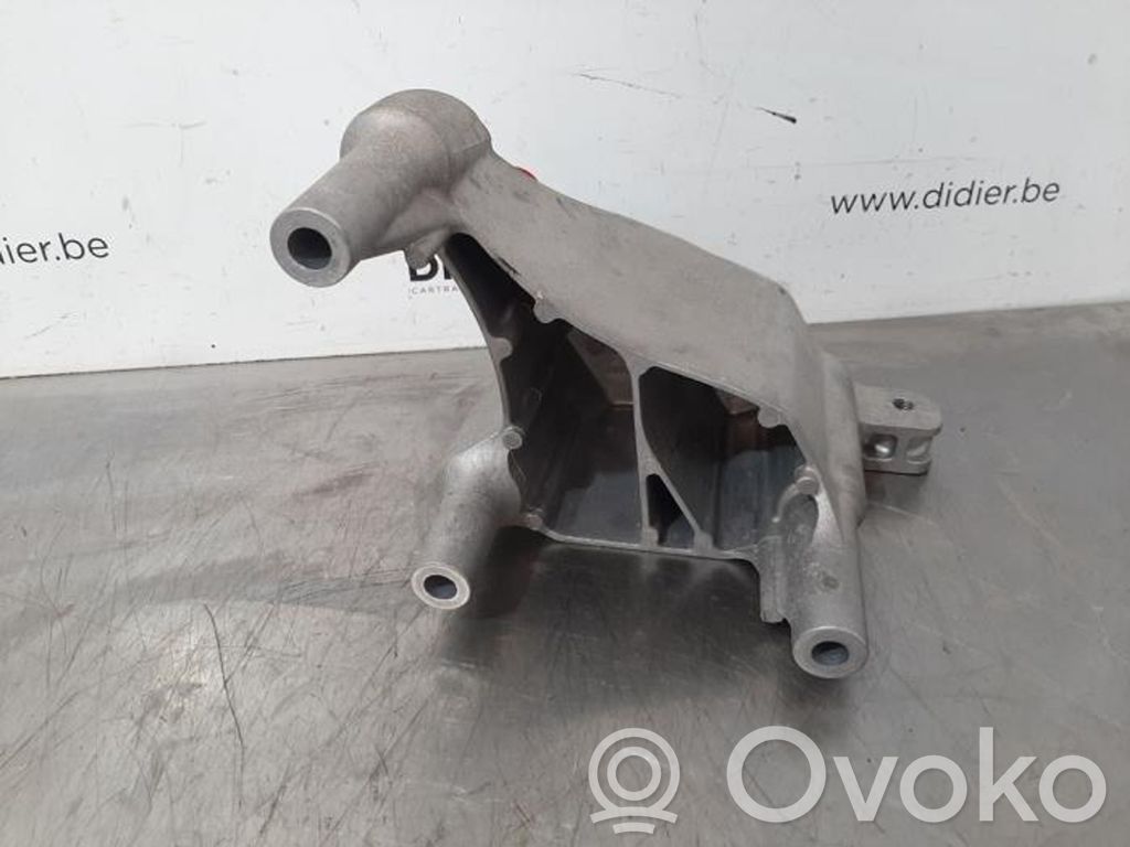 Engine mount bracket   13366780