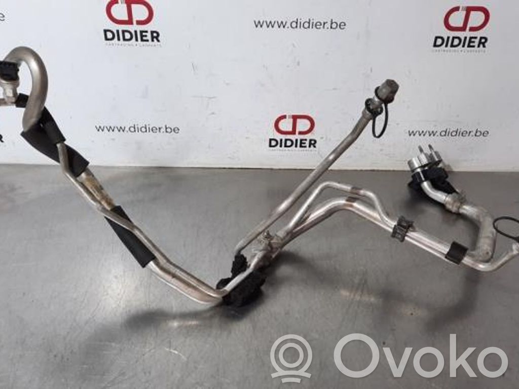 Ilmastointilaitteen putki (A/C)   HJ3219A834AB,HJ3219A834BA,J9C2686