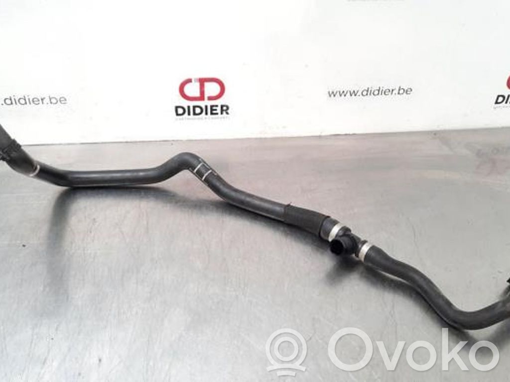 BMW 2 F45 Conductă/furtun lichid de răcire motor 