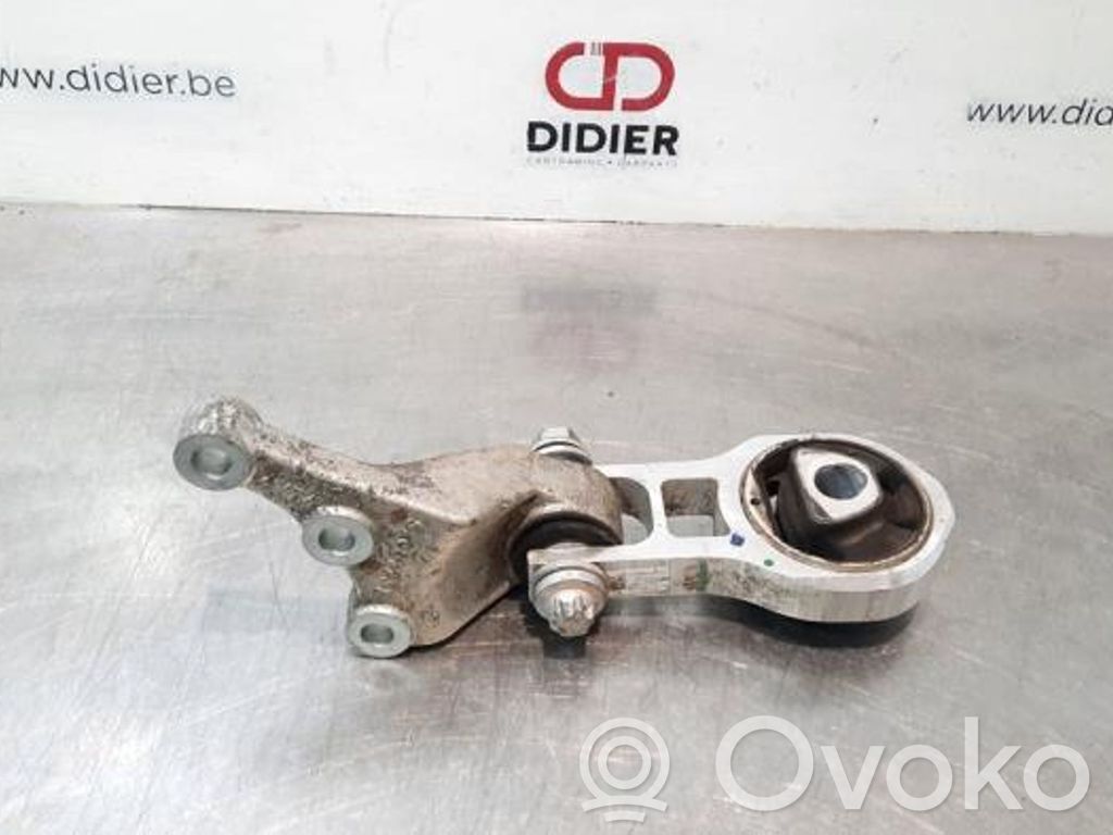 Fiat Tipo Engine mount bracket 
