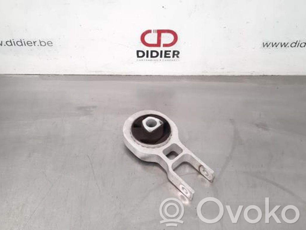 Fiat Tipo Engine mount bracket 
