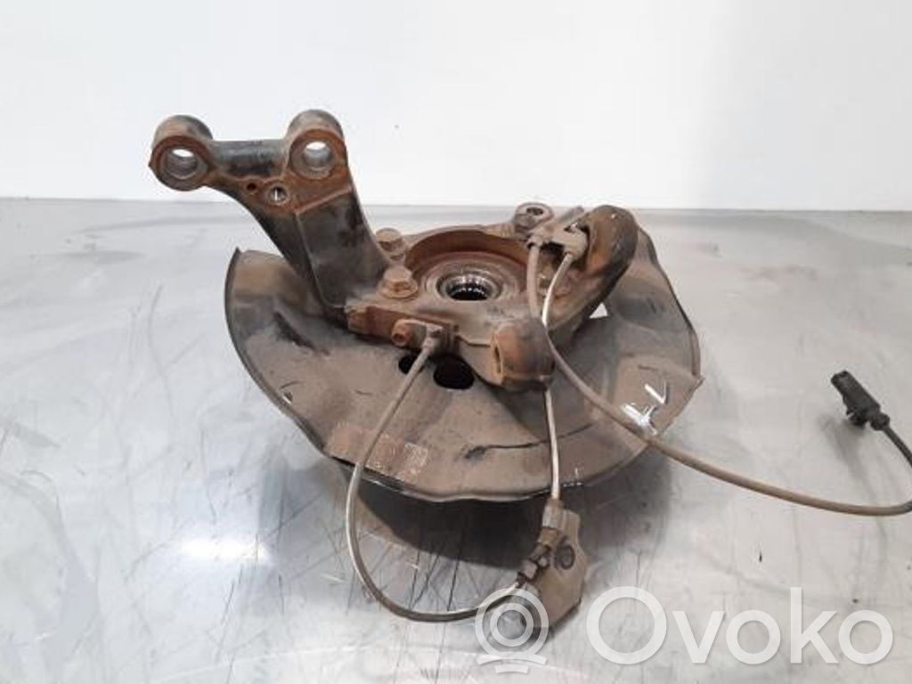 Toyota Auris E180 Fuso a snodo con mozzo ruota anteriore 