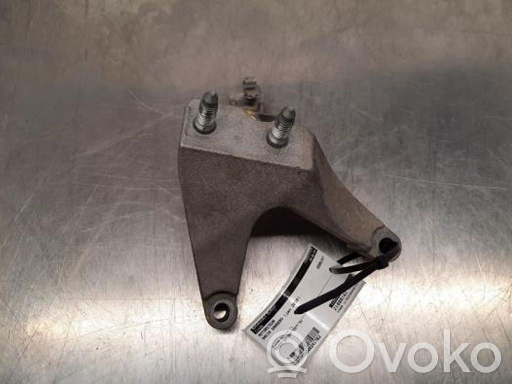 Dacia Sandero Soporte de montaje del motor 