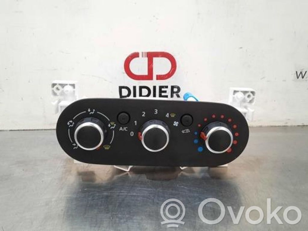 Renault Trafic III (X82) Climate control unit 
