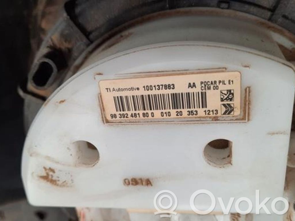Peugeot 208 II Bomba interna de combustible 