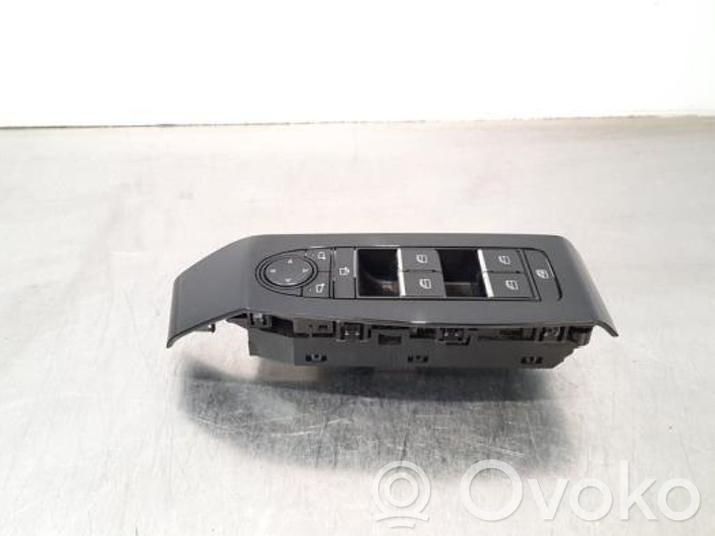 Mazda 3 Electric window control switch 