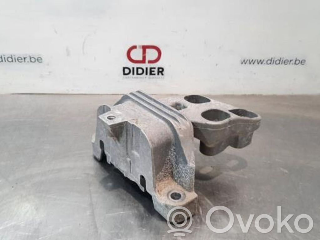 Mercedes-Benz CLA C117 X117 W117 Supporto di montaggio del motore