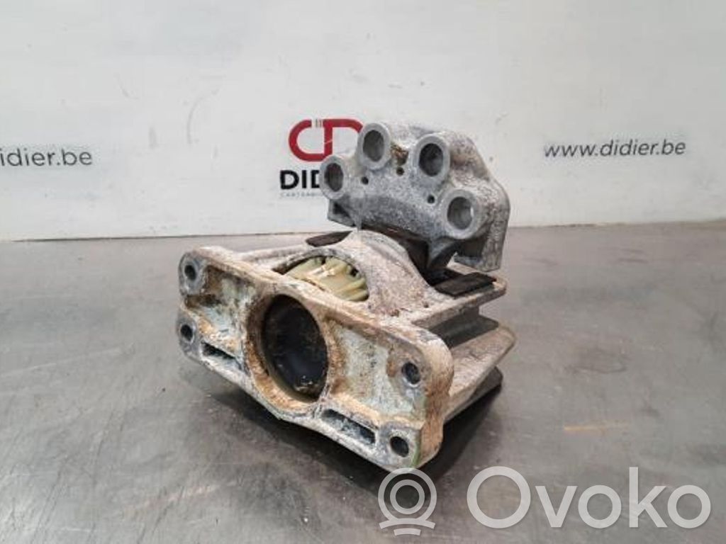 Ford Tourneo Custom Engine mount bracket 