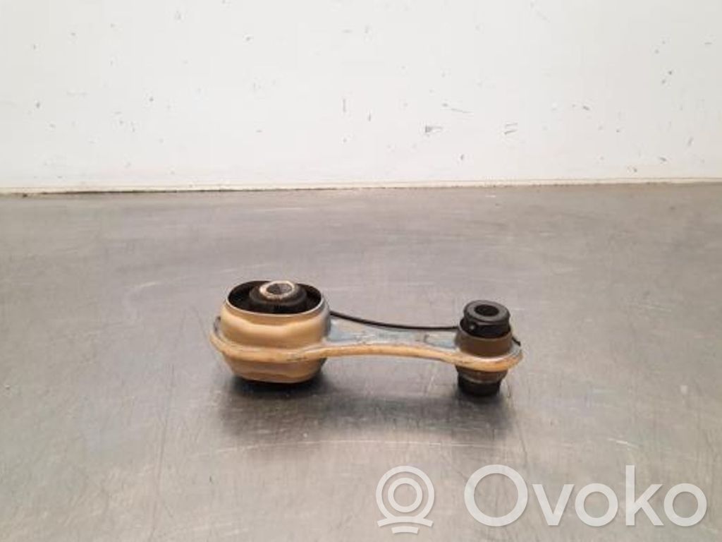 Renault Captur Engine mount bracket 