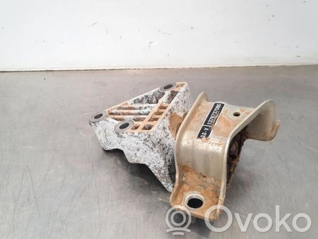 Peugeot Boxer Engine mount bracket 
