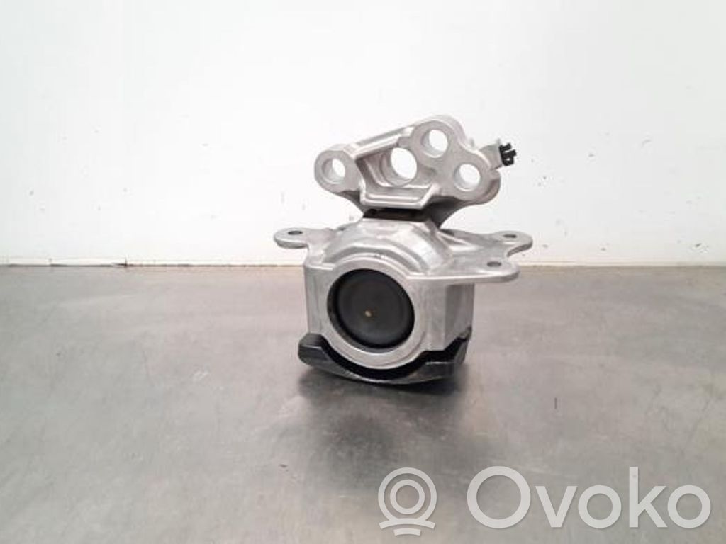 Land Rover Evoque I Engine mount bracket 