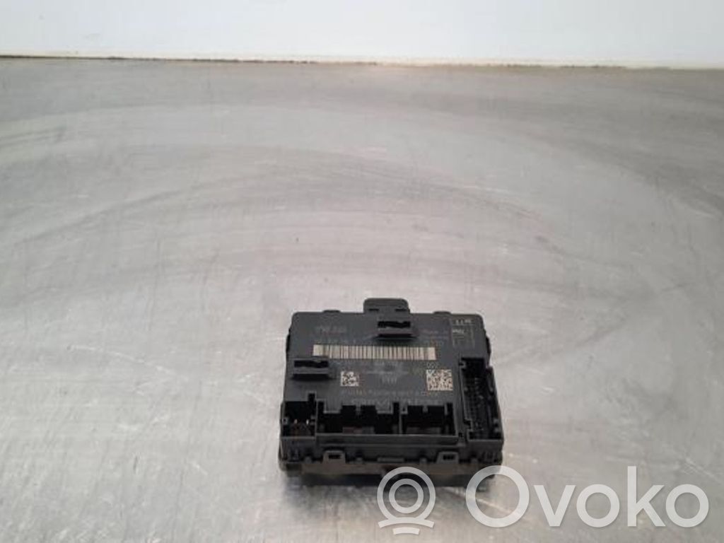 Volkswagen Golf VIII Centralina/modulo chiusura centralizzata portiere