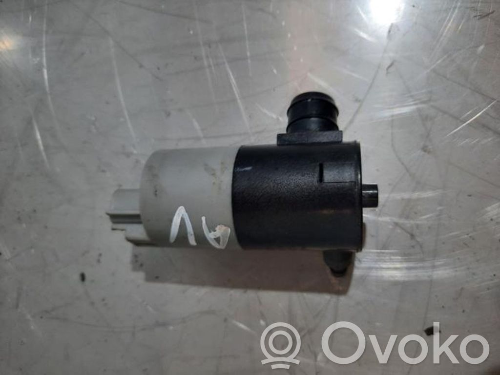 Peugeot 108 Windscreen/windshield washer pump 