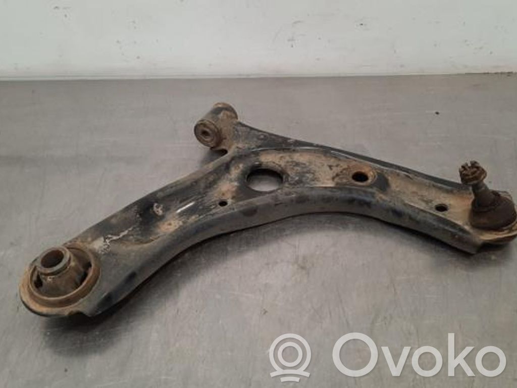 Toyota Aygo AB40 Querlenker vorne