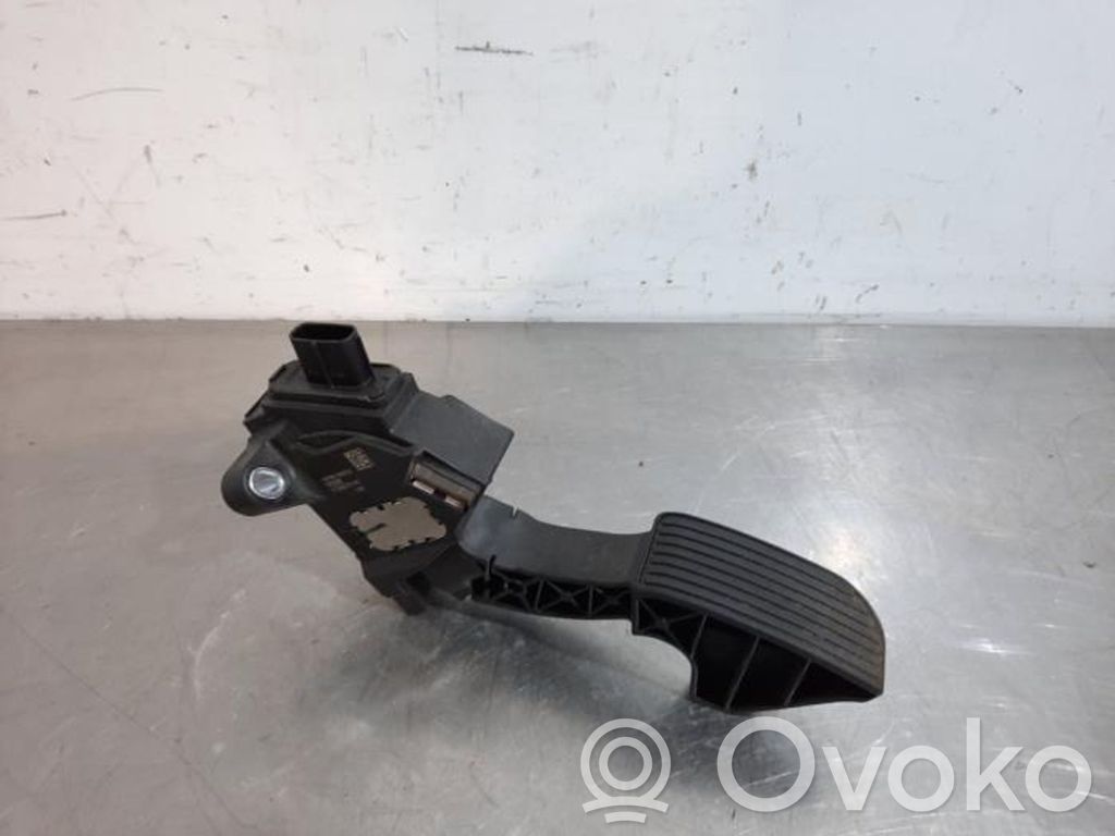 Gaspedal   B000915780,B000915780,781100H050