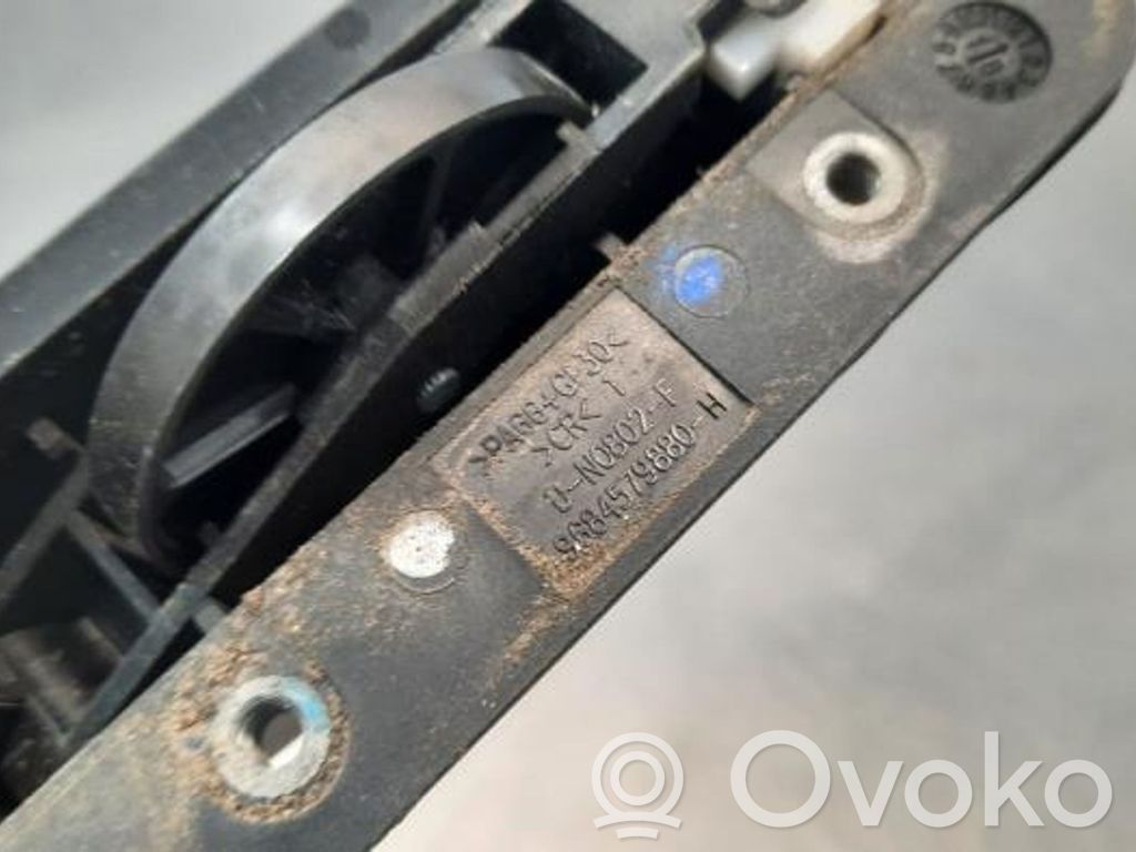 Peugeot Partner Sliding door lower roller guide/hinge 