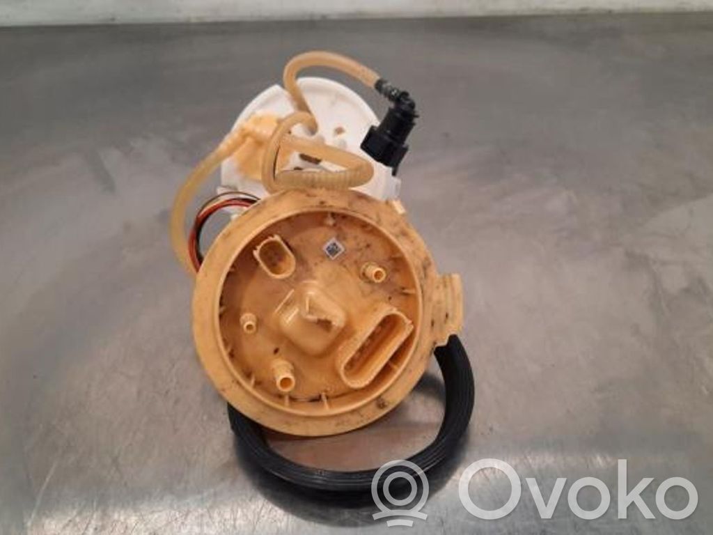 Bomba interna de combustible   8W0919088K,8W0919088K