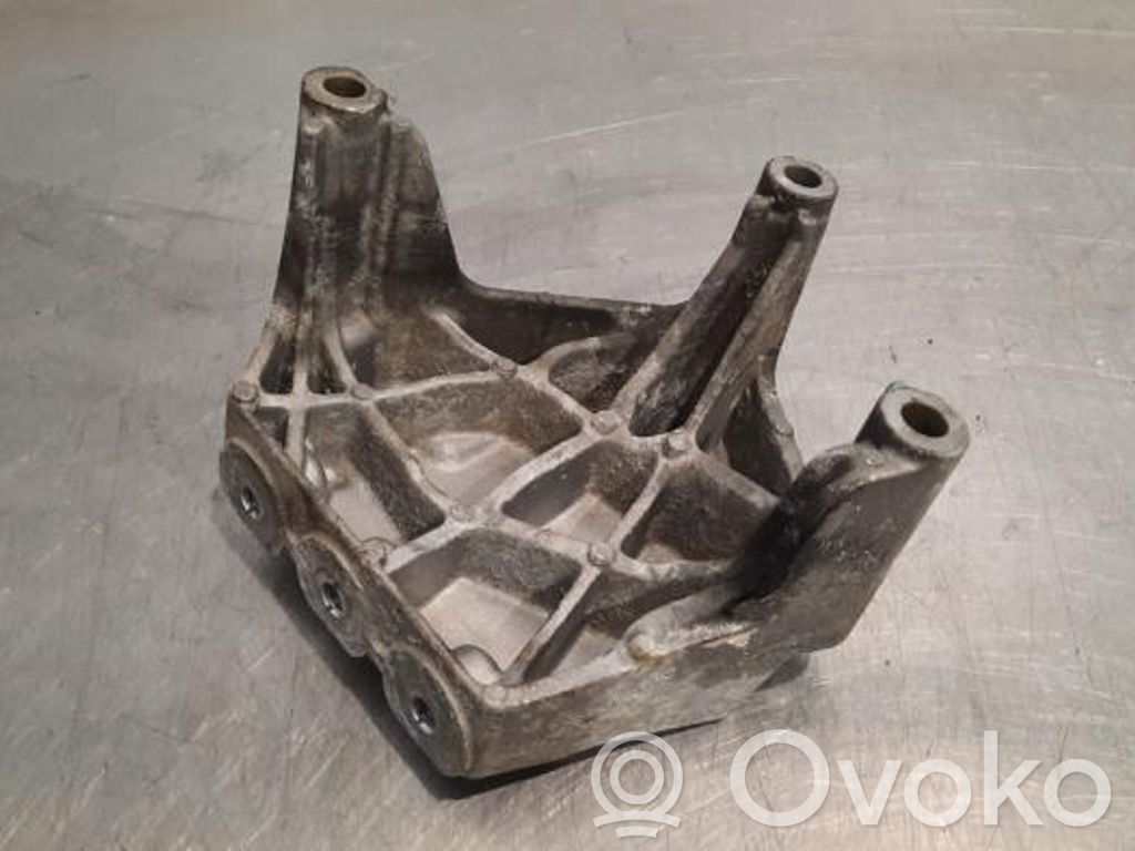 Opel Mokka Gearbox mounting bracket 