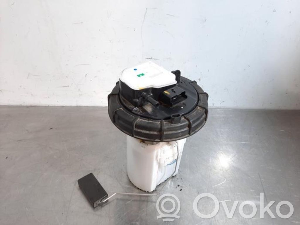Opel Crossland X Bomba interna de combustible 