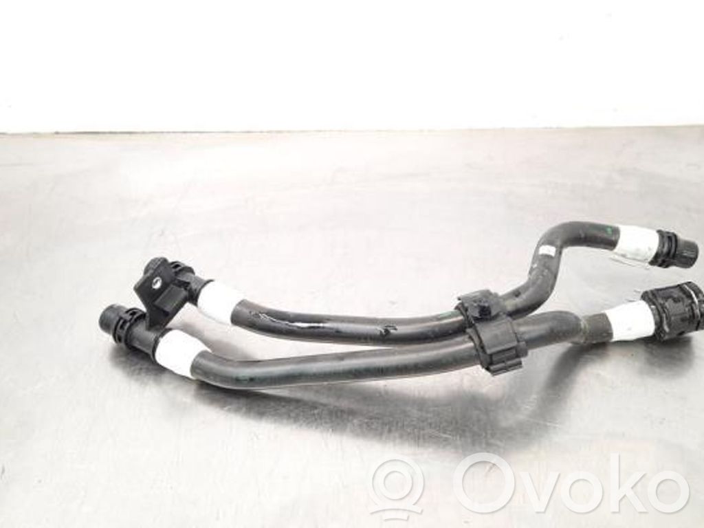 BMW i4 Conductă/furtun lichid de răcire motor 