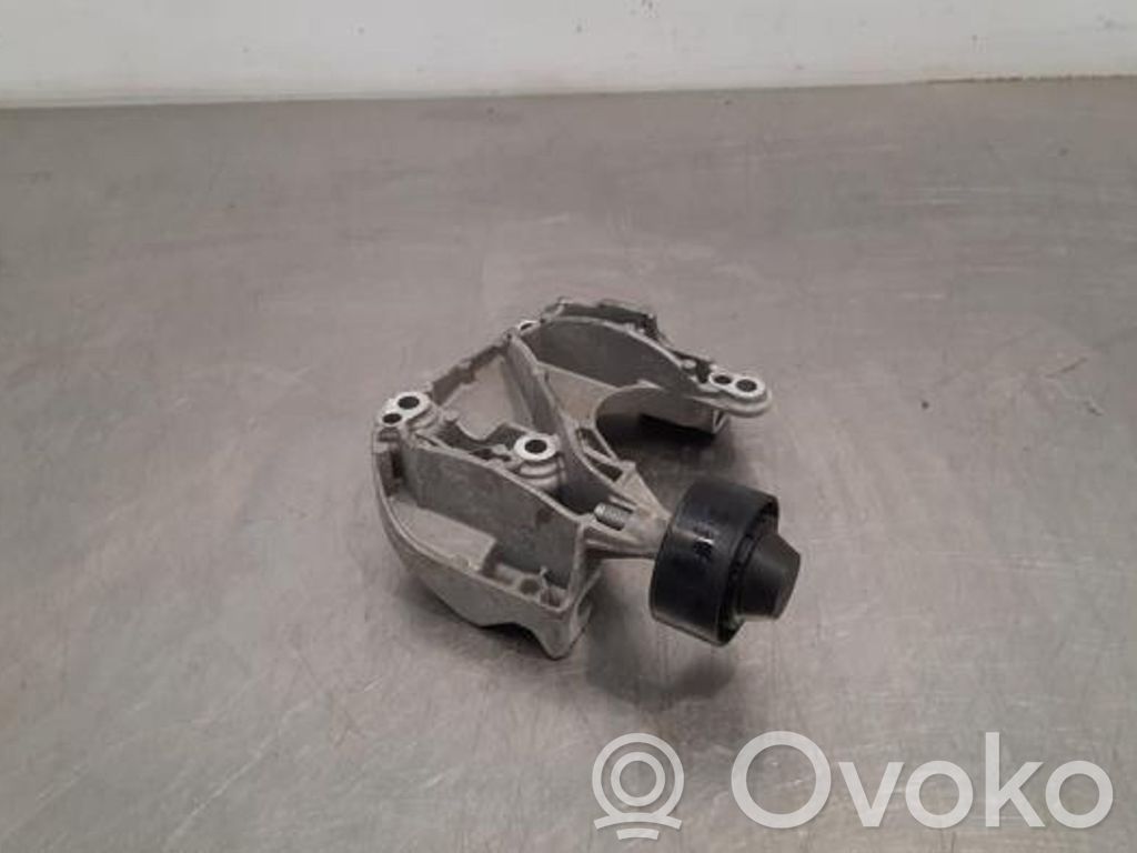 Citroen C3 Generator/alternator bracket 