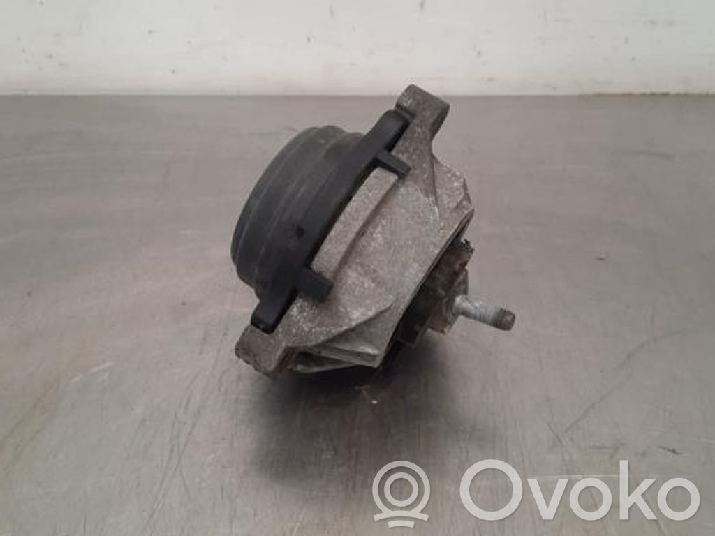 BMW M3 F80 Engine mount bracket 