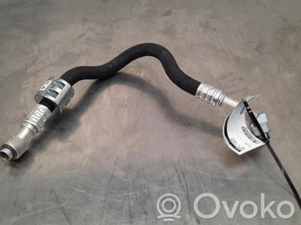 BMW iX Ilmastointilaitteen putki (A/C) 