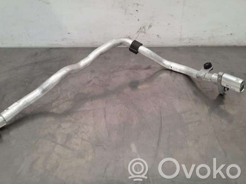 BMW iX Conductă/furtun aer condiționat (A/C) 