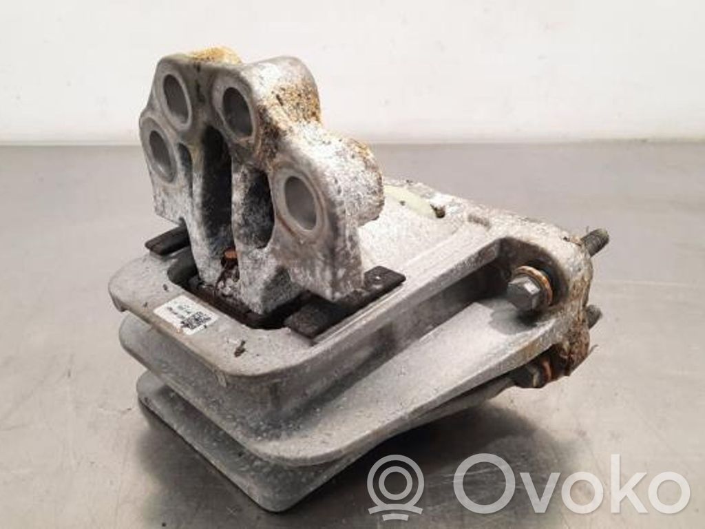 Ford Transit Engine mount bracket 