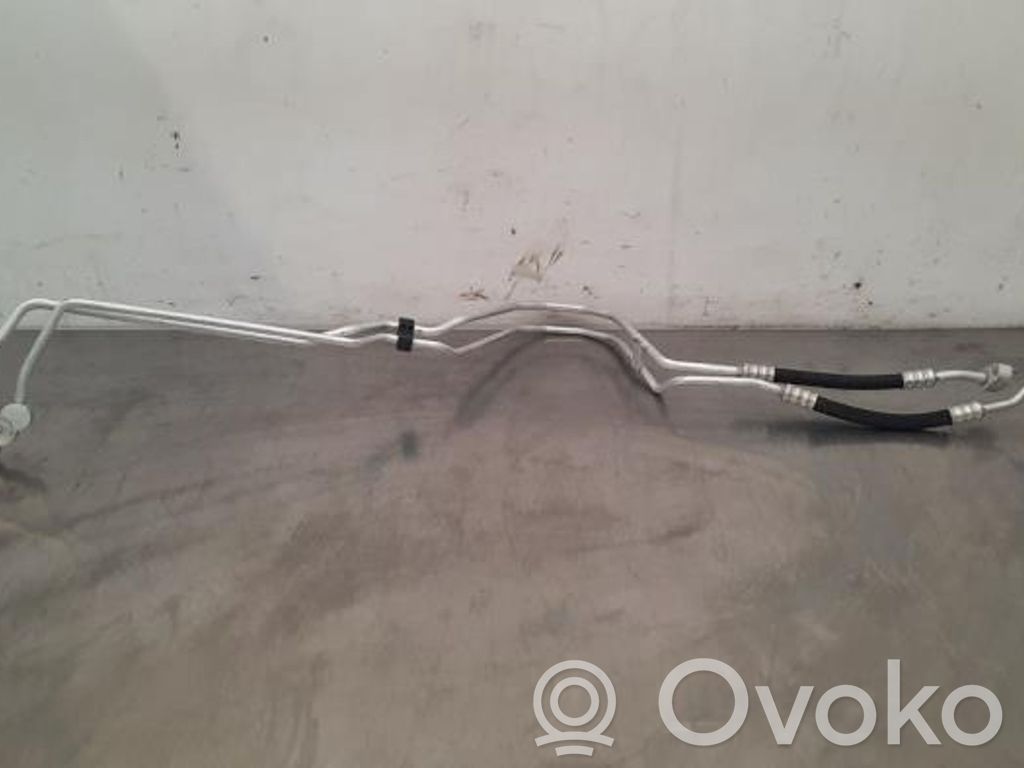 BMW X5 G05 Ilmastointilaitteen putki (A/C) 