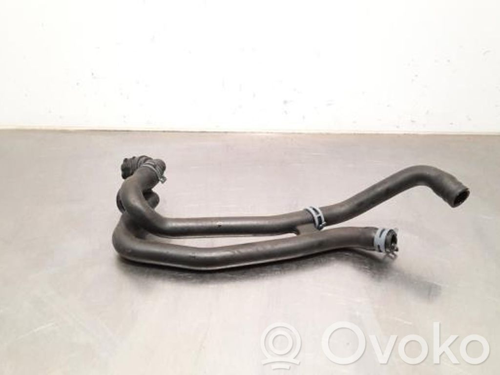 Seat Arona Tuyau de liquide de refroidissement moteur