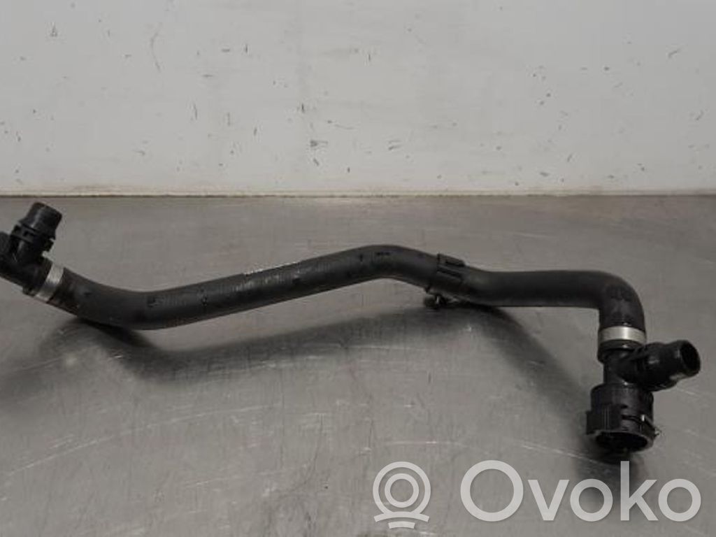 BMW i4 Conductă/furtun lichid de răcire motor 